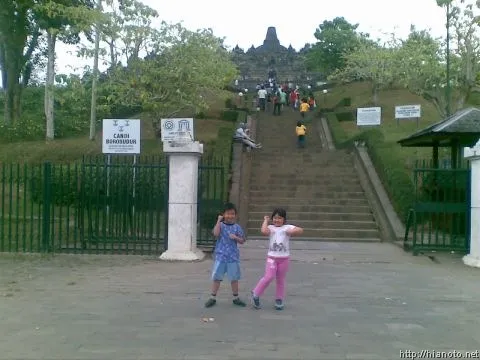 candi-borobudur-5